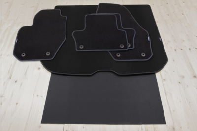 111-Paket-Schweden-Design-Fussmatten-und-Kofferraummatte-fuer-Volvo-XC60-1-Gen-.png Volvo XC60 1. Gen.